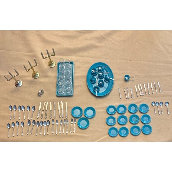 Marx Dollhouse Dining Set With Utensils Plates Cups Glasses and More 1950's - Picture 2 of 13